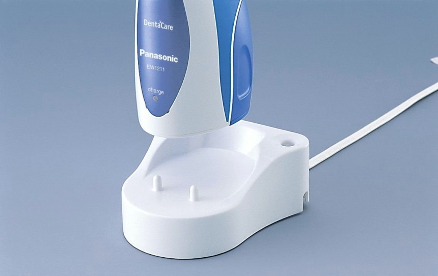 9 Best Cordless Water Flossers – Your Portable Way to Dental Health (Fall 2023)