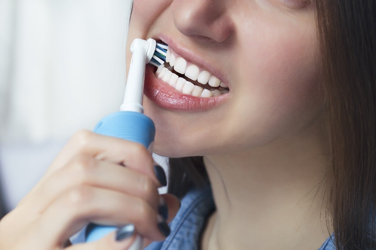 7 Best Electric Toothbrushes for Receding Gums Reviews (Aug. 2021)