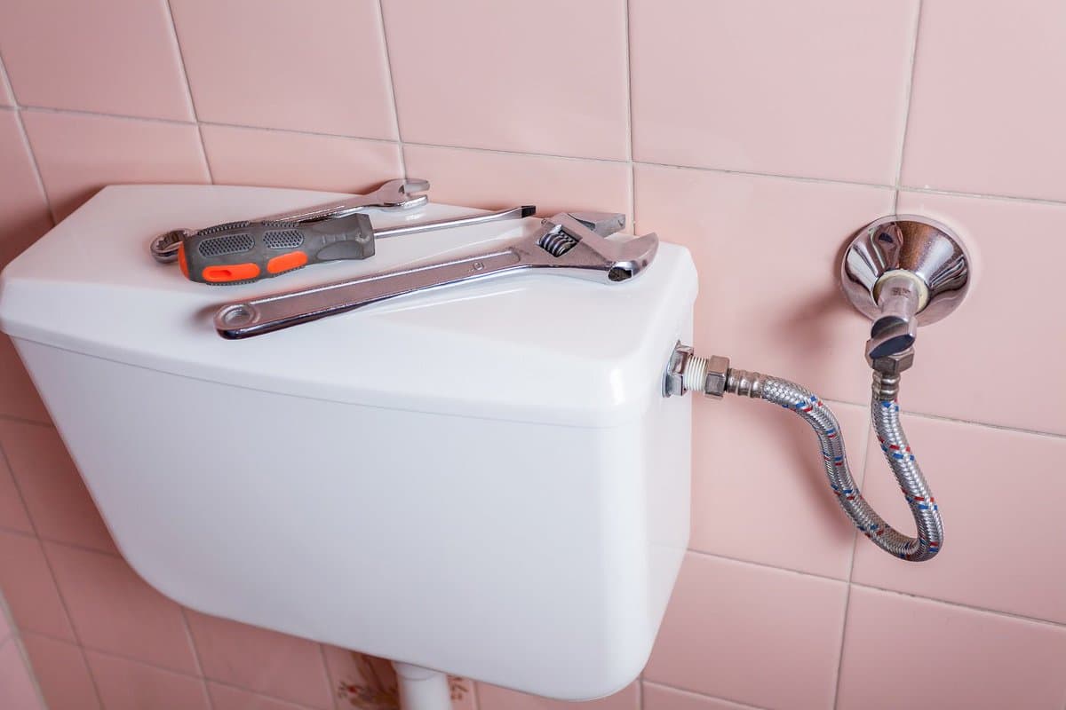 how-to-adjust-water-level-in-toilet-bowl-step-by-step-guide-upd-2021