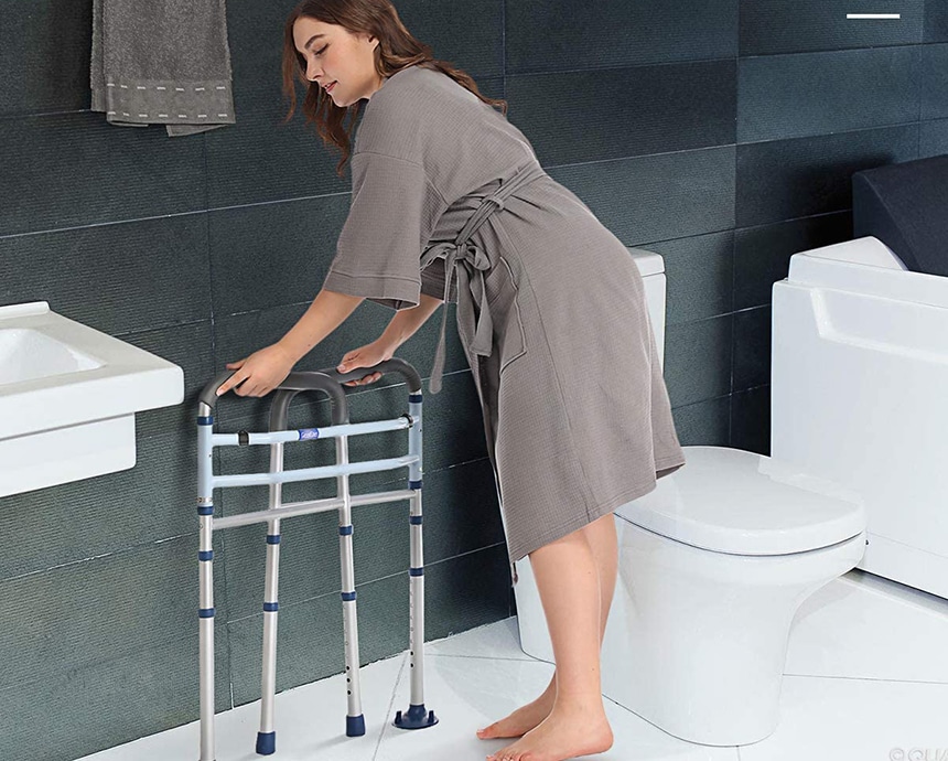 8 Best Toilet Safety Rails for Elderlies and Post-Surgery Recoveree's (Winter 2023)