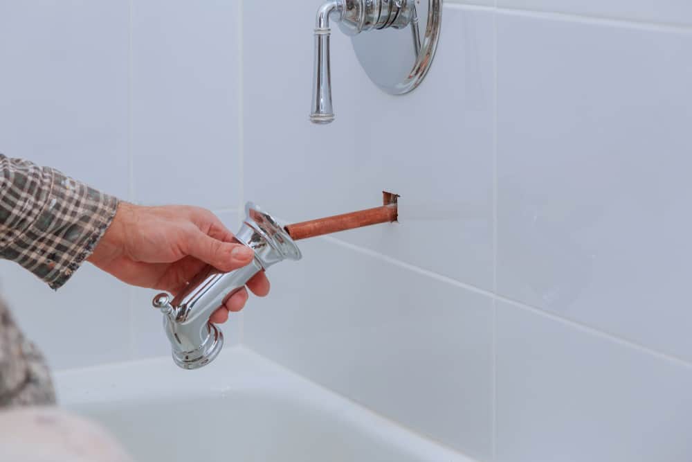 How to Remove a Tub Spout That's Stuck: Detailed Instructions