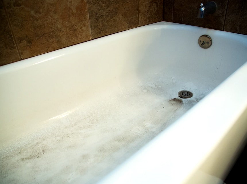 How To Remove Tough Stains From A, Fiberglass Bathtub Stain Removal